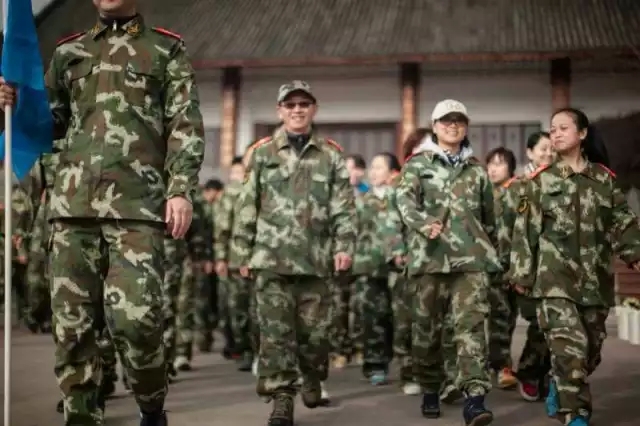 齊心奮進(jìn)，夢(mèng)想起航，遠(yuǎn)景裝飾2015啟動(dòng)大會(huì)-全員會(huì)師