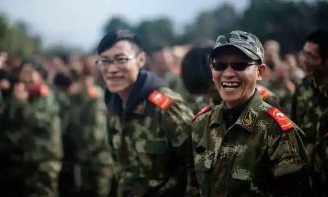 齊心奮進(jìn)，夢(mèng)想起航，遠(yuǎn)景裝飾2015啟動(dòng)大會(huì)-全員會(huì)師