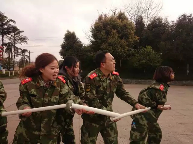 齊心奮進(jìn)，夢(mèng)想起航，遠(yuǎn)景裝飾2015啟動(dòng)大會(huì)-全員會(huì)師