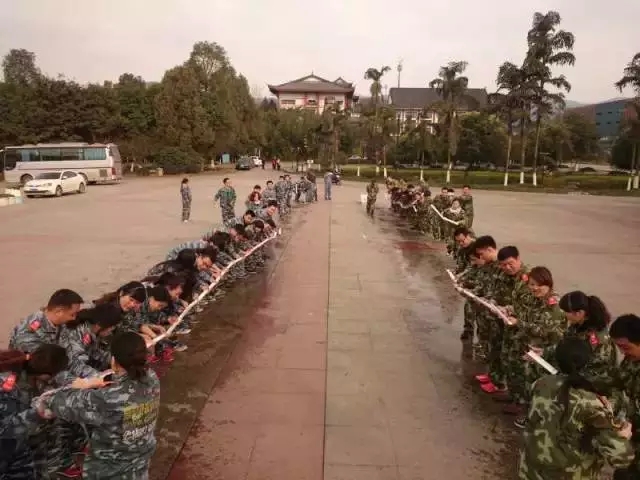 齊心奮進(jìn)，夢(mèng)想起航，遠(yuǎn)景裝飾2015啟動(dòng)大會(huì)-全員會(huì)師