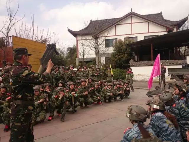齊心奮進(jìn)，夢(mèng)想起航，遠(yuǎn)景裝飾2015啟動(dòng)大會(huì)-全員會(huì)師