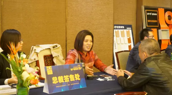 總裁簽售引爆搶購熱潮，11.15客戶答謝會(huì)榮耀謝幕！