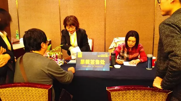 總裁簽售引爆搶購熱潮，11.15客戶答謝會(huì)榮耀謝幕！