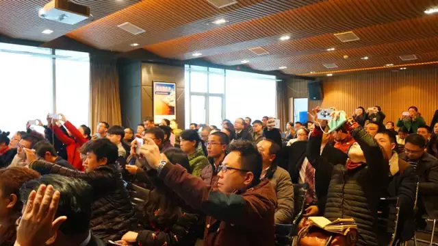 【齊心奮進 團結(jié)共贏】2015遠景裝飾材料商總結(jié)大會圓滿召開！