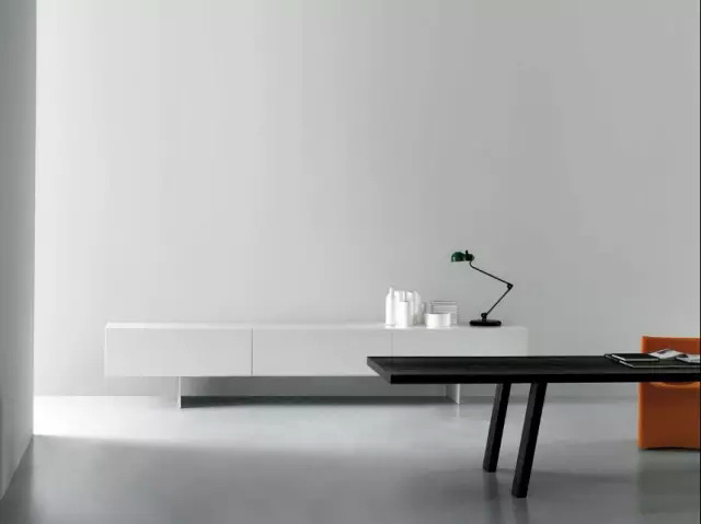 來(lái)自Porro的減法藝術(shù)