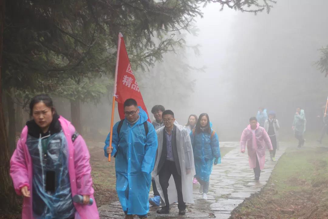 春光正當(dāng)時(shí)，來(lái)一場(chǎng)說(shuō)走就走的旅行