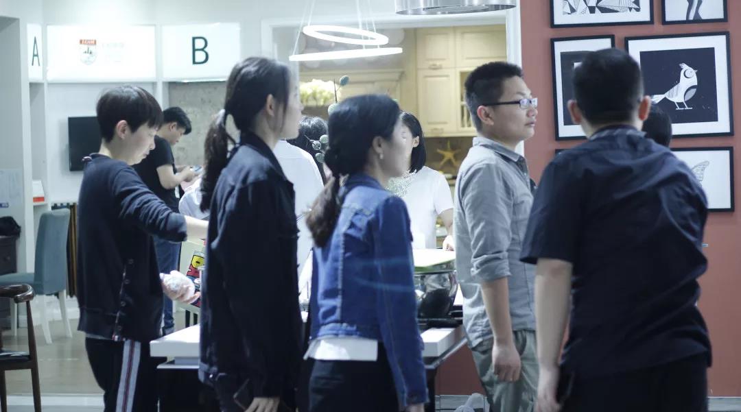 遠(yuǎn)景之夜·家居建材內(nèi)購(gòu)會(huì)”圓滿收官
